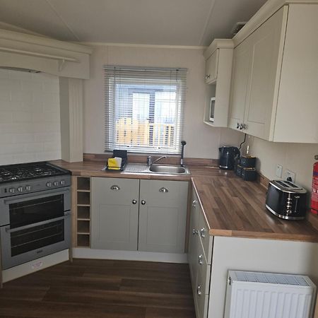 Lytham Luxe 6 Birth Caravan Weeton  Esterno foto